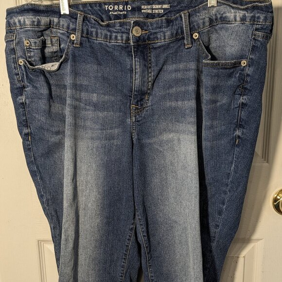 Torrid Women's Skinny Jeans - Blue - Picture 1 of 4